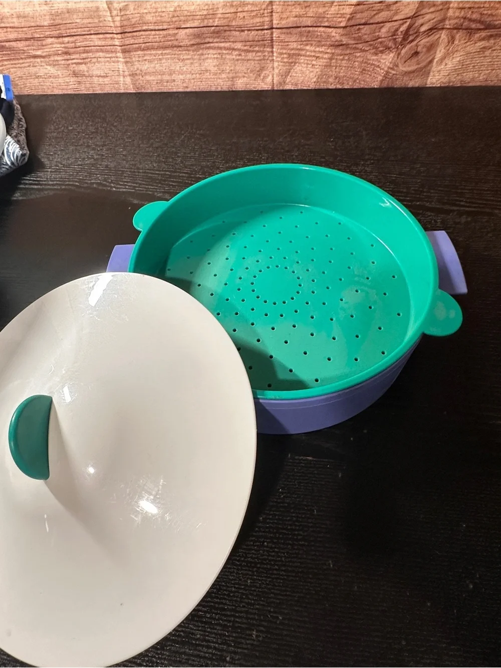 Tupperware Microwave Steamer Set 3-Piece Plastic Blue/White/Green 11 in w/ Lid